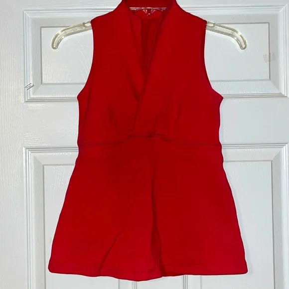 LuluLemon v-neck tank size 8 - Picture 2 of 7